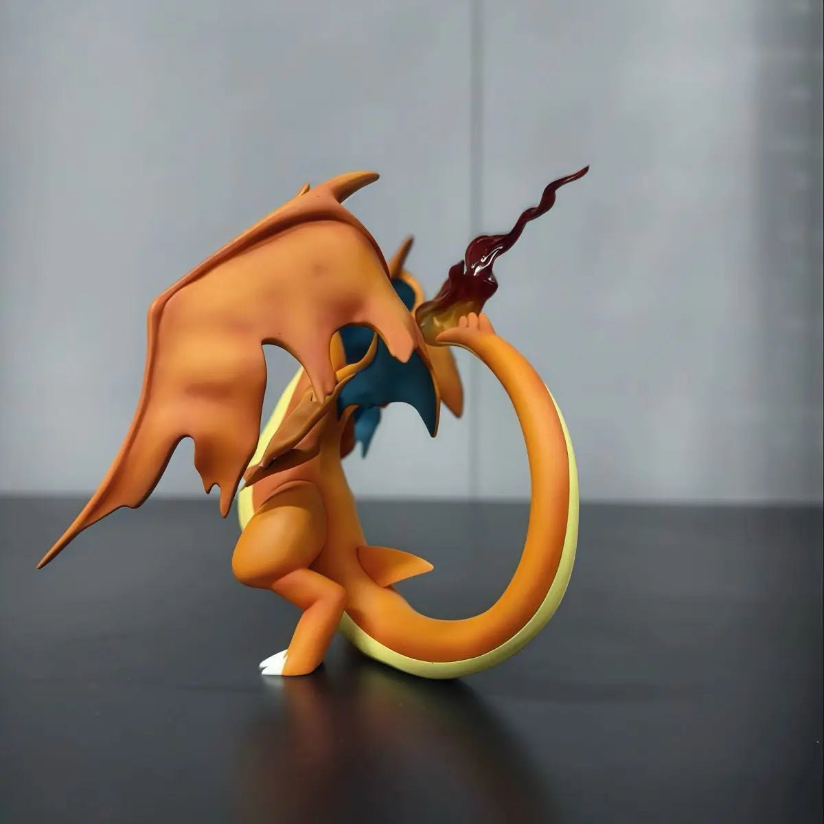 11cm Charizard Anime Figure - Collectible Decor for Fans
