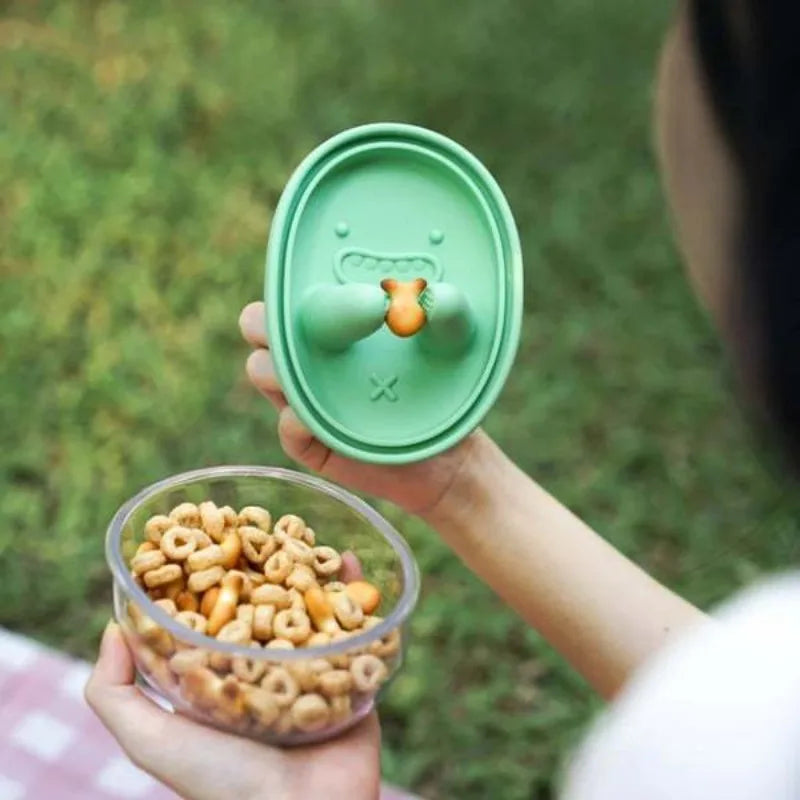 Multifunctional Camping Snack Storage Box with Silicone Lid