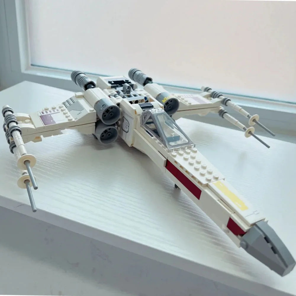 490PCS MOC75301 X-Wing Fighter Building Blocks - Fun for All Ages!