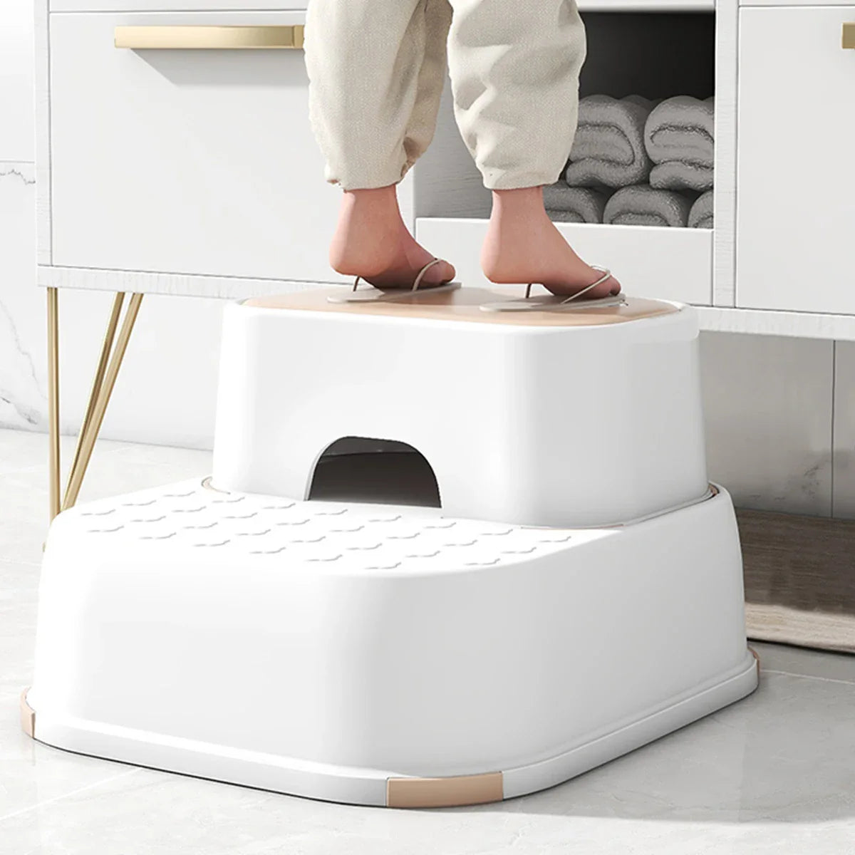 WORTHBUY Non-Slip Step Stool for Kids - Safe & Durable Design