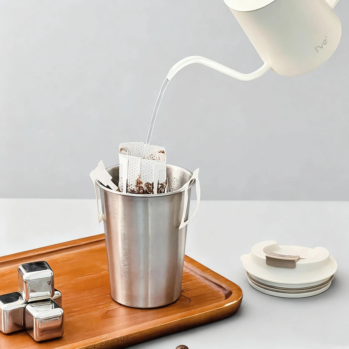 400ml Stainless Steel Portable Tumbler with Lid - Perfect for Coffee & Milk