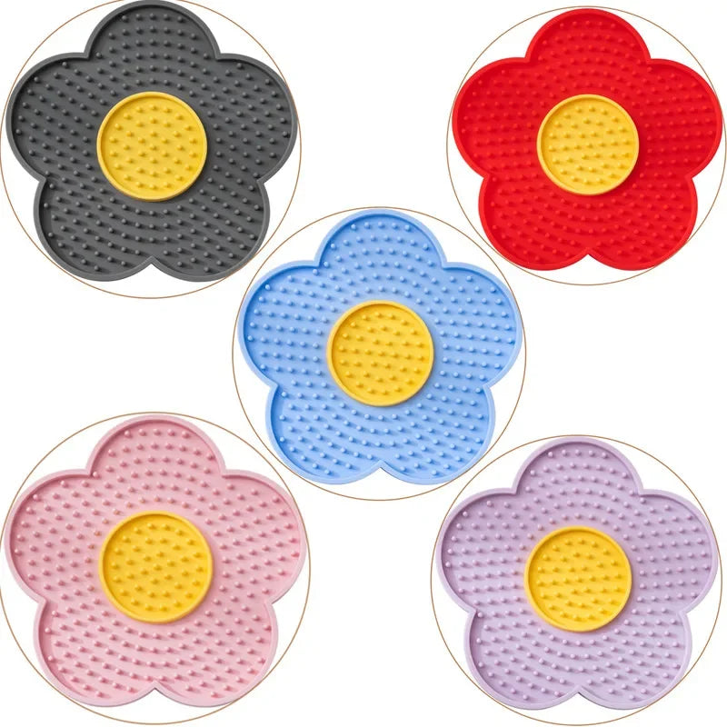 Silicone Pet Licking Mat - Flower-Shaped Slow Feeder with Suction