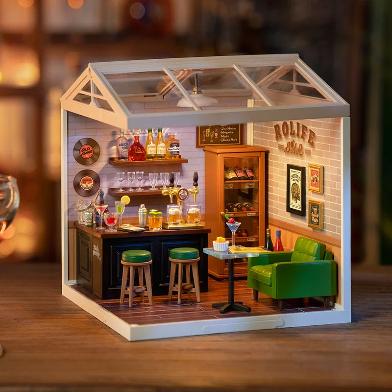 Robotime Rolife Super Creator Dollhouse Building Blocks - Yum Burgers Bar