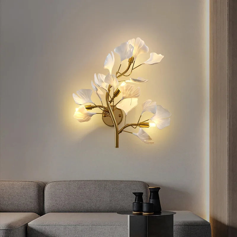 Elegant Ginkgo Leaf LED Wall Lamp for Modern Living Spaces