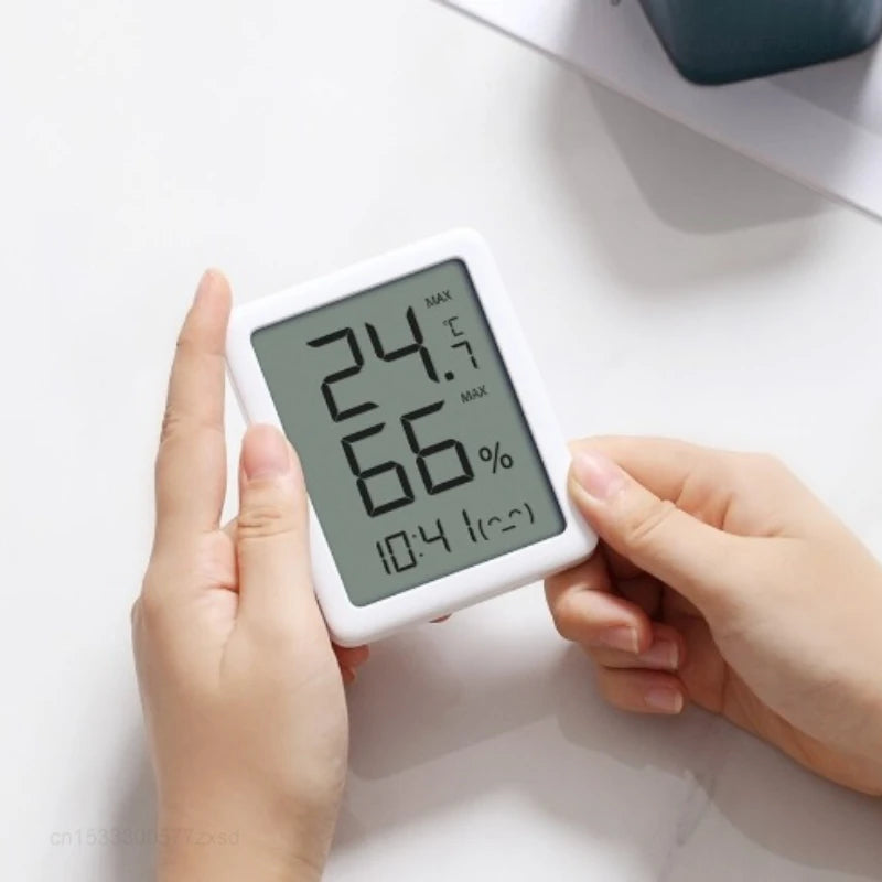 Miaomiaoce Smart Thermo-Hygrometer Clock - Connects with Mijia App