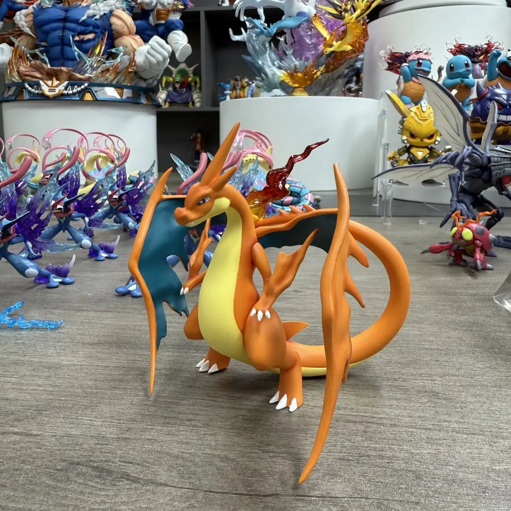 11cm Charizard Anime Figure - Collectible Decor for Fans