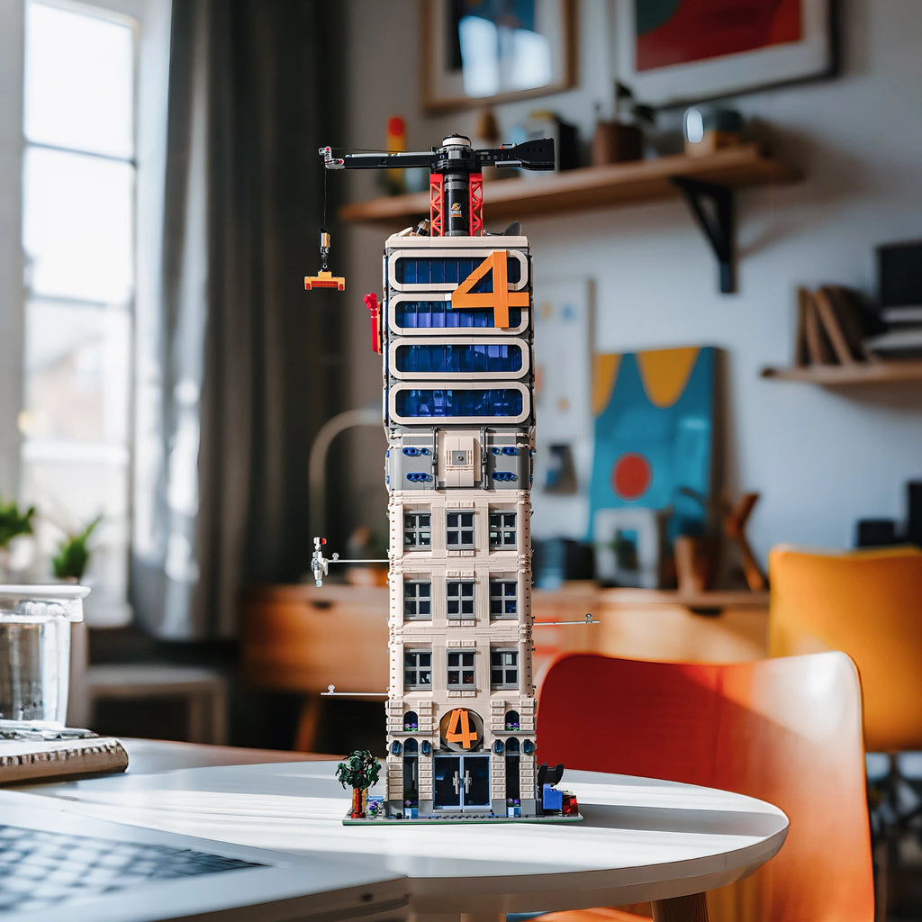6135PCS Four Heroes Tower Model Kit - Sci-Fi Skyscraper Building Blocks