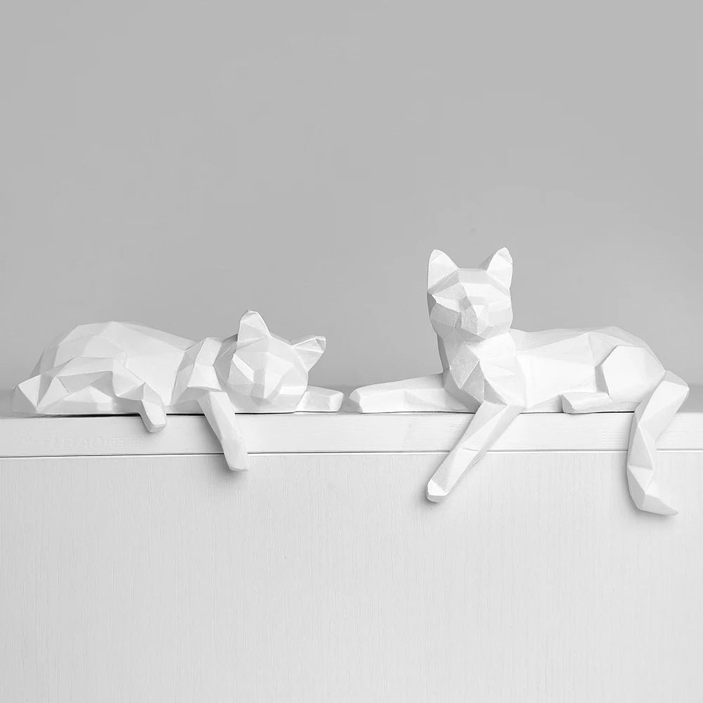 Geometric Cat Resin Sculptures - Artistic Ornaments for Home Decor