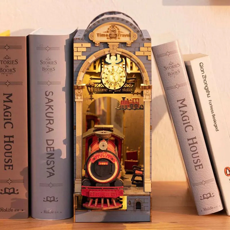 Robotime DIY Book Nook Miniature House Kit - Sakura Densya