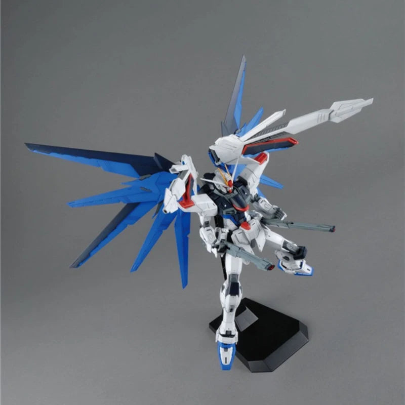 Bandai Freedom Gundam MG 2.0 Model Kit - Ultimate Collector's Toy