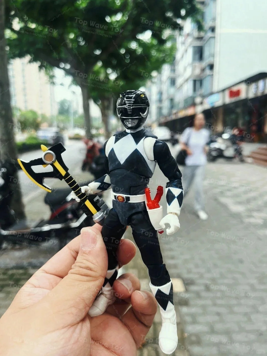 Dinosaur Squadron Chioh Team: 6-Inch Poseable White Tiger & Green Dragon