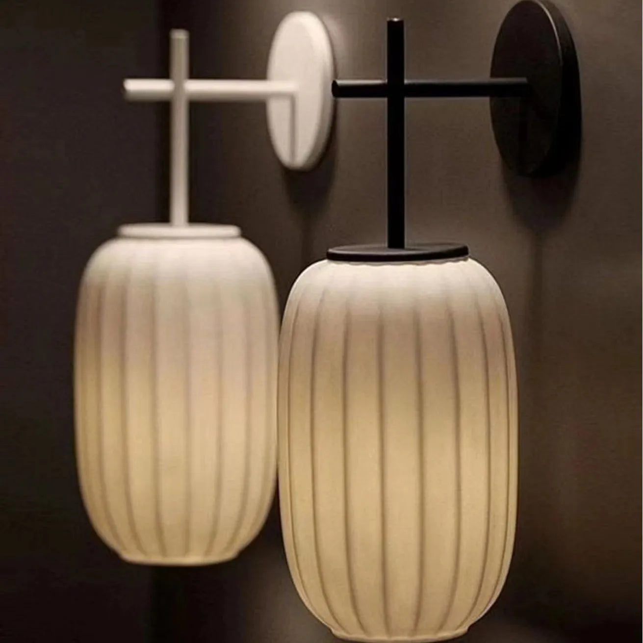 Elegant Retro Chinese Style Silk Wall Sconce Lamp - Bedside Lighting