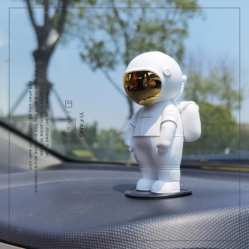 Creative Resin Astronaut Sculpture - Unique Space-Themed Decor