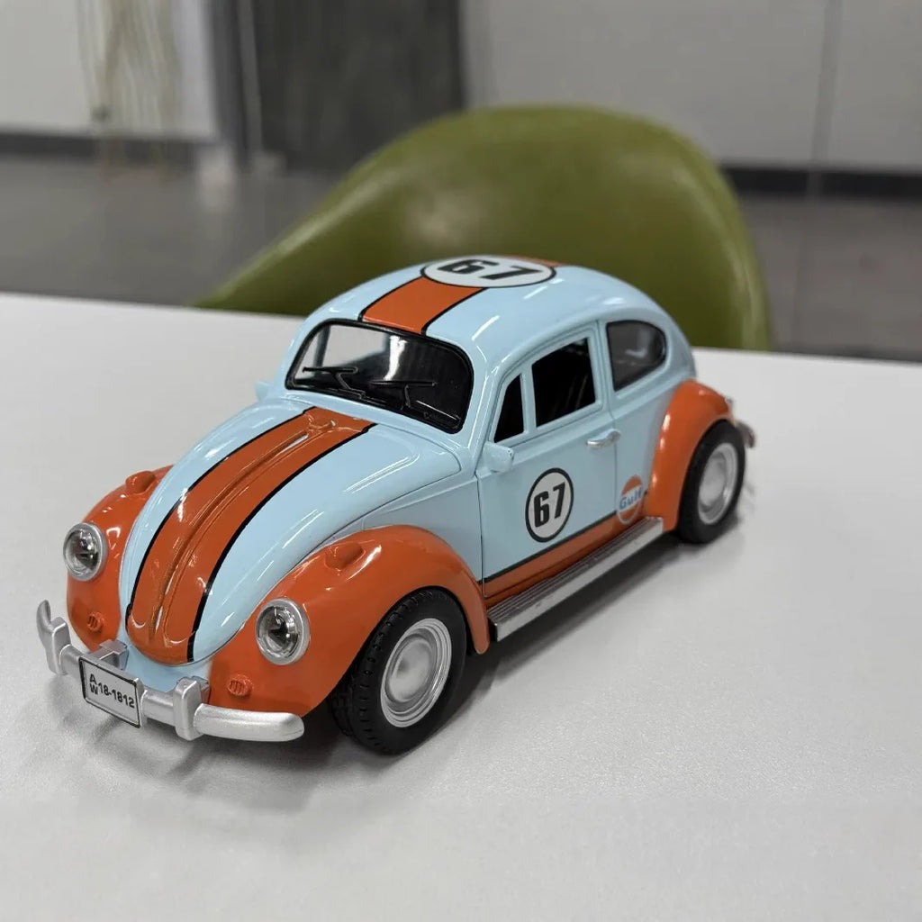 Vintage 1955 Volkswagen Beetle 1:18 Diecast Model with Sound & Light