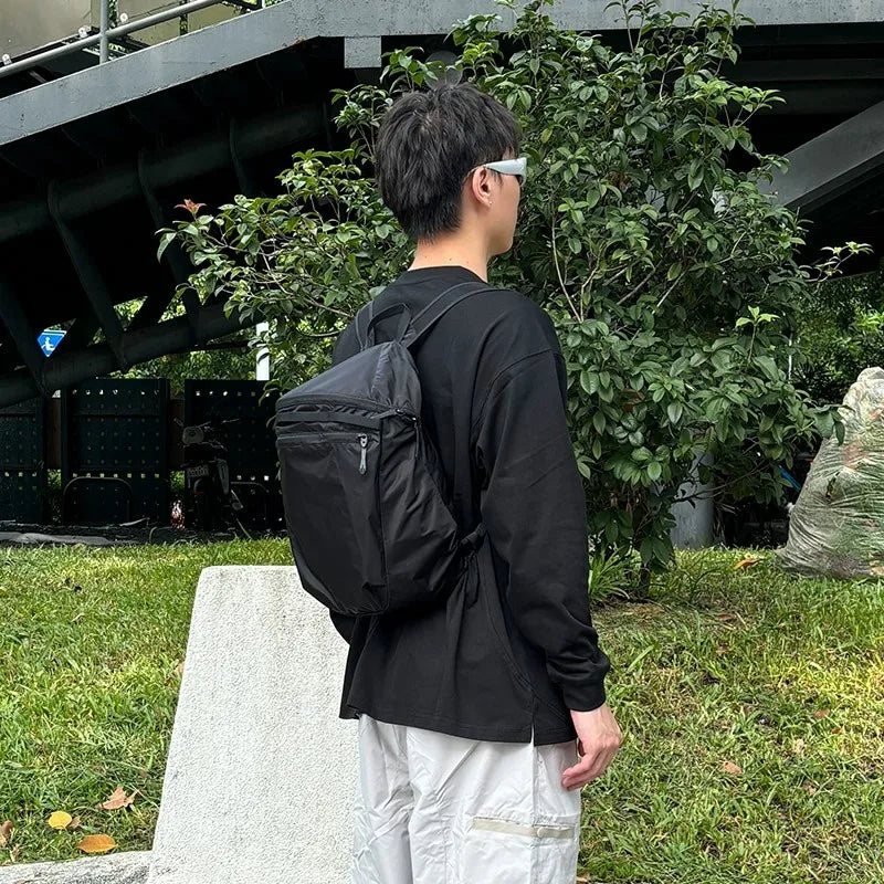 HELIAD 15L Lightweight Water-Resistant Backpack for Travel & Trekking