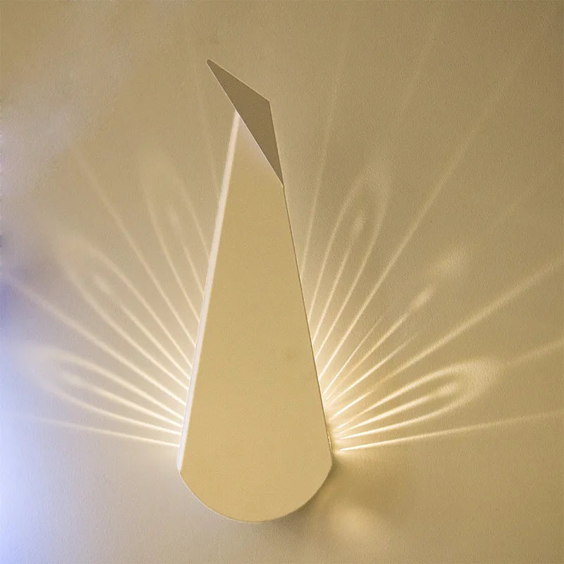 Elegant Modern Gold Wall Sconce - LED Reading Light for Home Décor