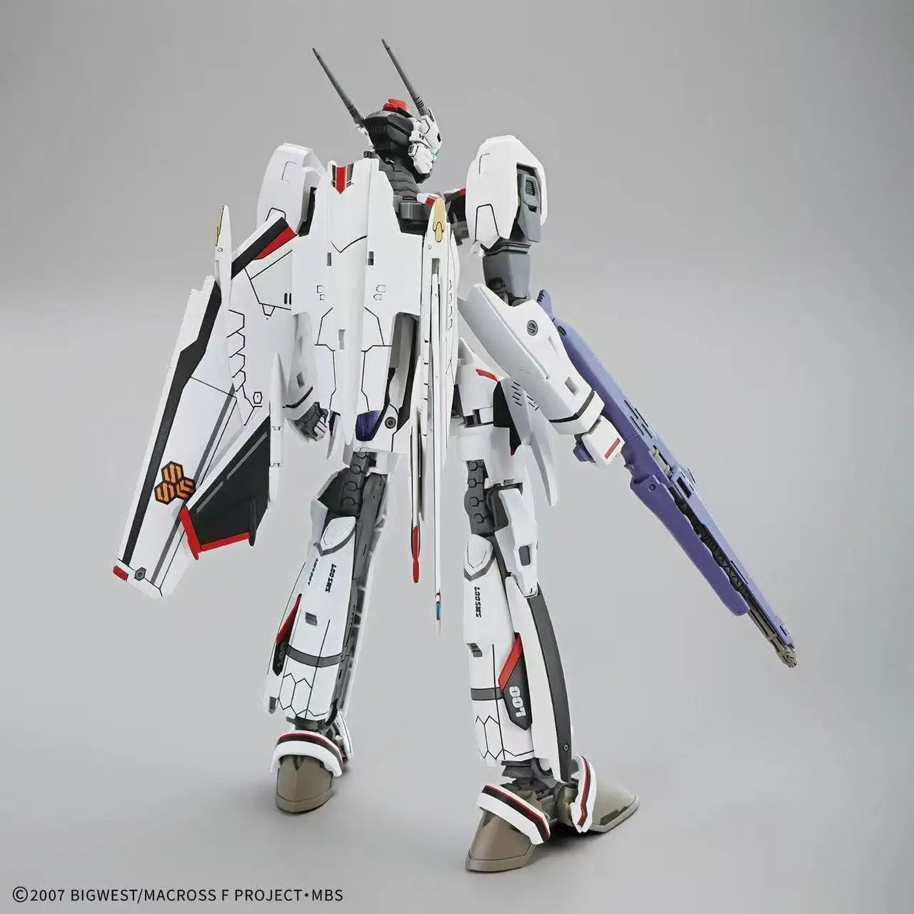 Bandai Macross Frontier VF-25F Messiah Valkyrie Action Figure - 1/100 Scale