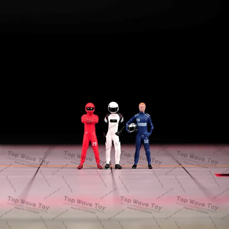 Creative Miniature Painted Figures for Car Model Photography