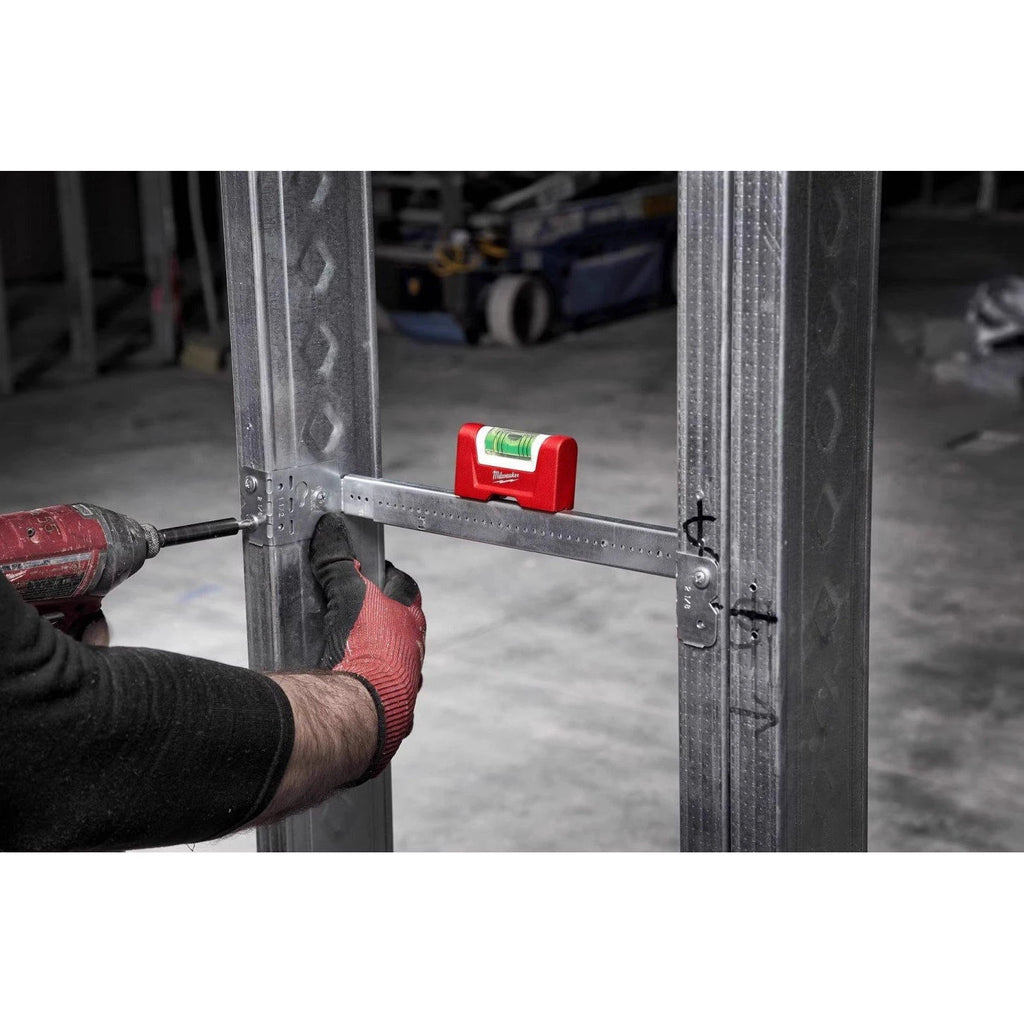 Milwaukee Mini Torpedo Level - High-Precision Measuring Tool