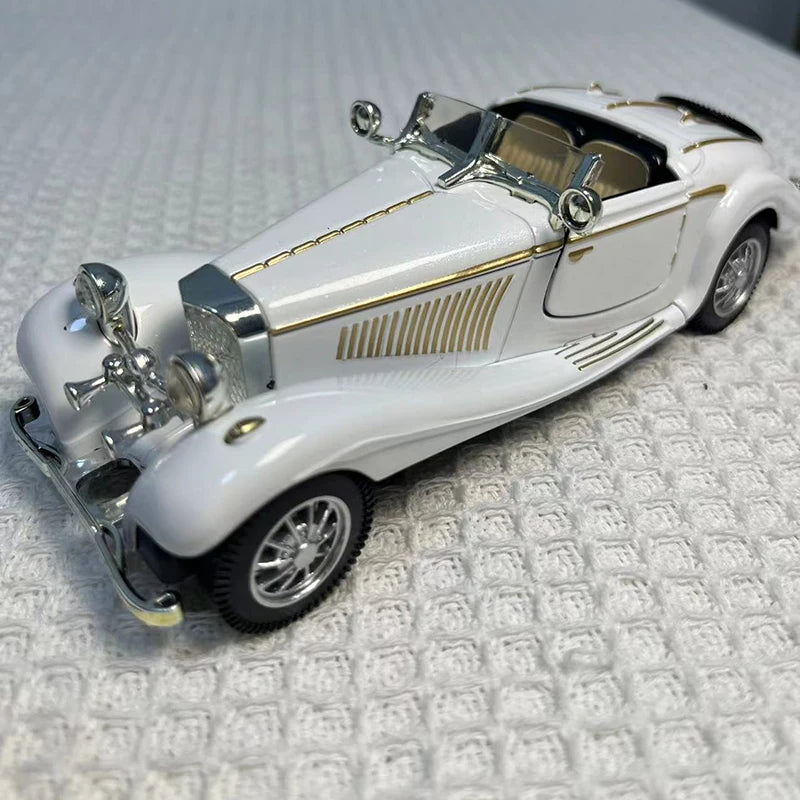 1:28 Mini Alloy Vintage Car - Retro Diecast Pull Back Toy Vehicle