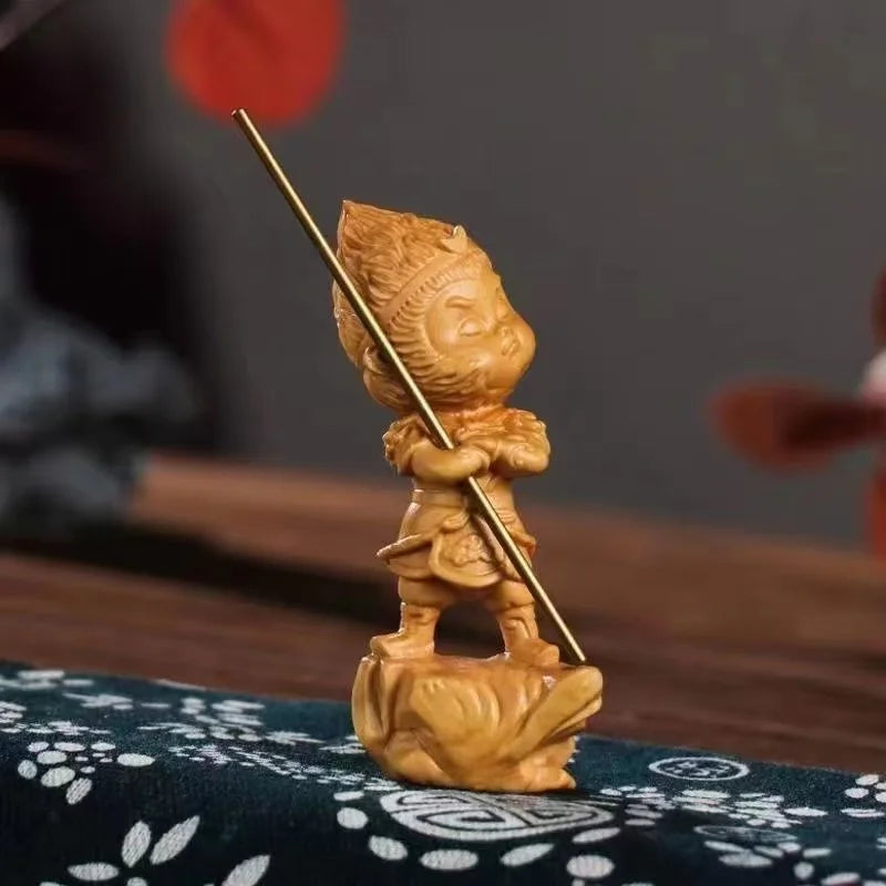 Hand-Carved Sun Wukong Figurine - Chinese Mythology Home Decor