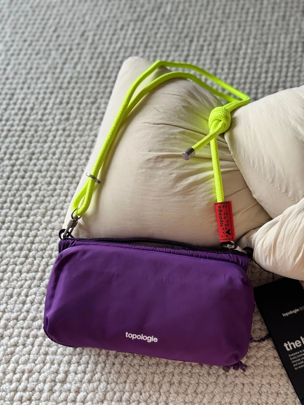 Trendy Large Capacity Waterproof Crossbody Bag for Outdoor Use