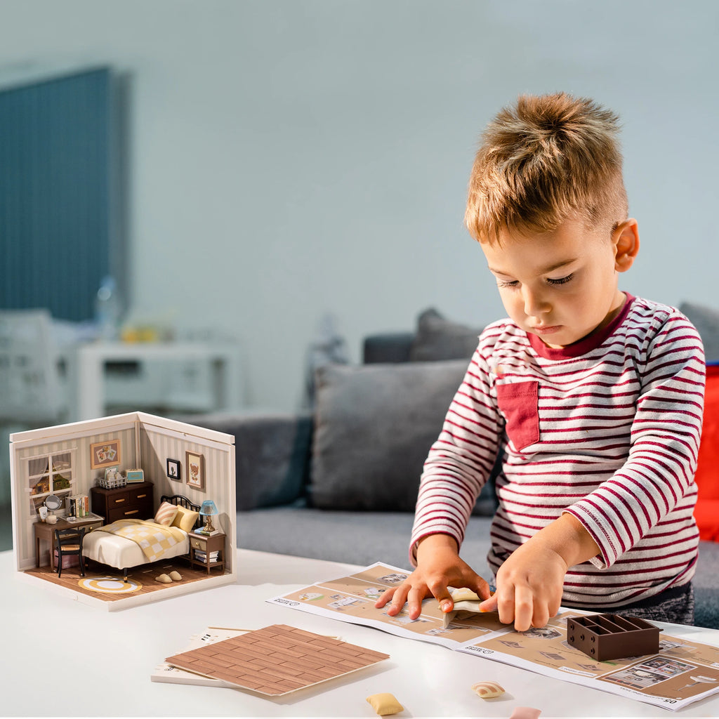 Robotime 3D Puzzle Toy Miniature House - Sweet Dream Bedroom Kit