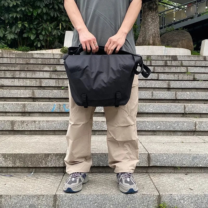 Granville10 N400r-AC2 Waterproof Messenger Bag for Daily Commuting