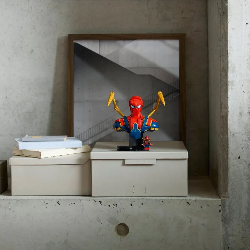 379 Pieces Superhero Robot Spider Building Blocks - Creative Gift Set