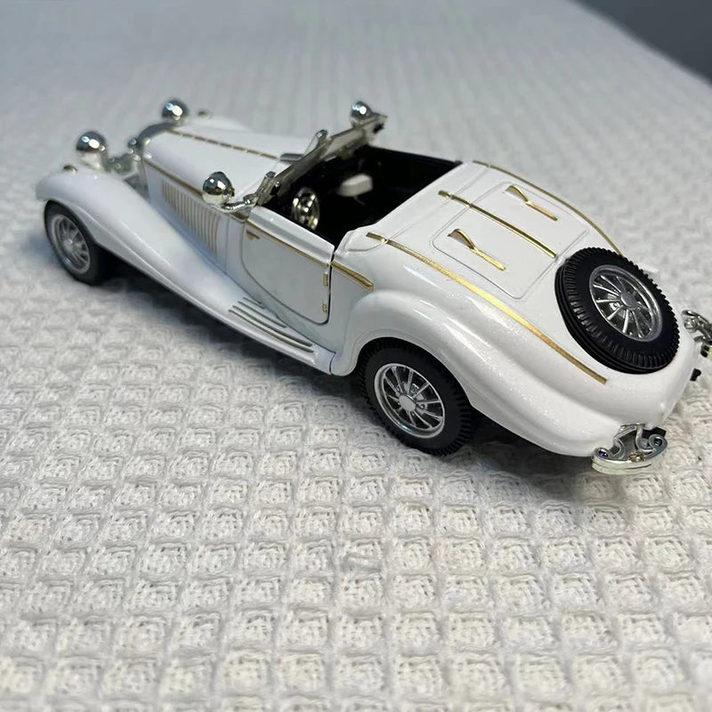 1:28 Mini Alloy Vintage Car - Retro Diecast Pull Back Toy Vehicle