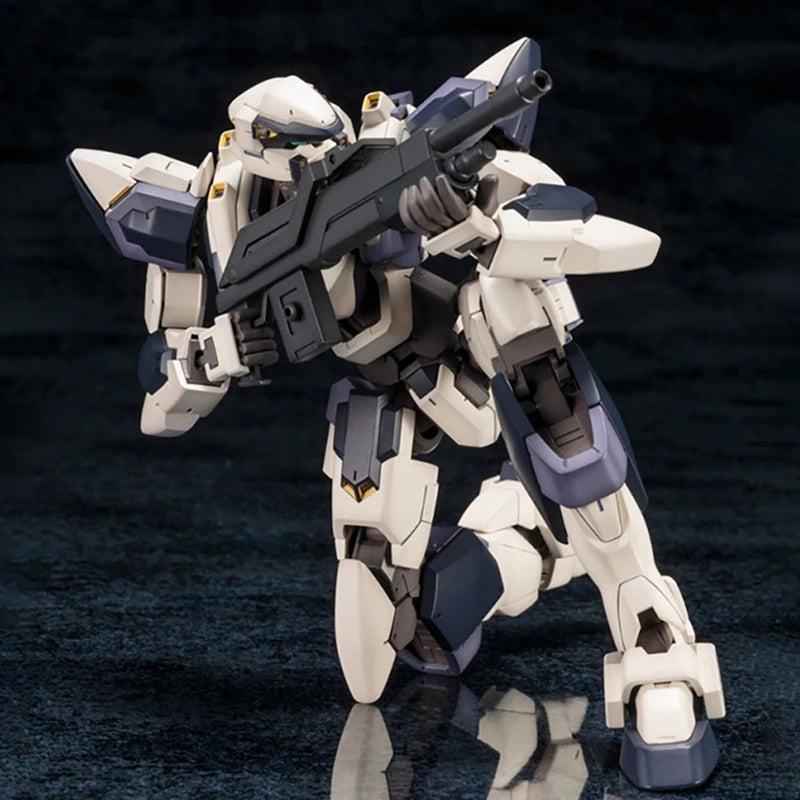 Kotobukiya ARX-8 Laevatein Action Figure - Dynamic Display Toy