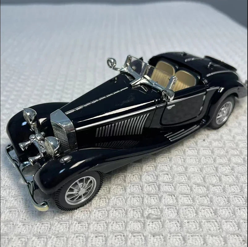 1:28 Mini Alloy Vintage Car - Retro Diecast Pull Back Toy Vehicle
