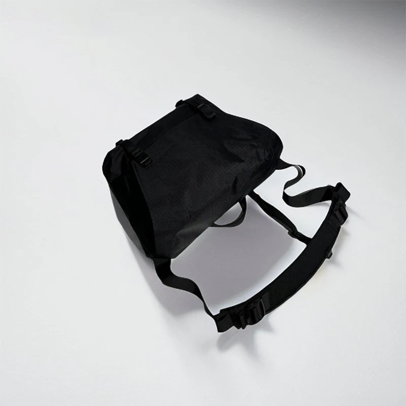Granville10 N400r-AC2 Waterproof Messenger Bag for Daily Commuting