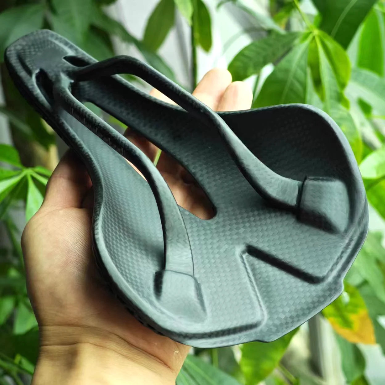 GOLDIX Ultra-Light Carbon Bicycle Saddle for MTB & Road Racing
