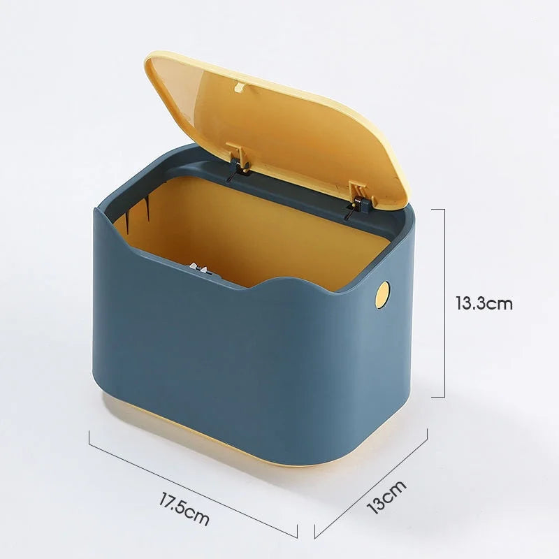Portable Enclosed Cat Litter Box - Ideal for Medium to Large Pets
