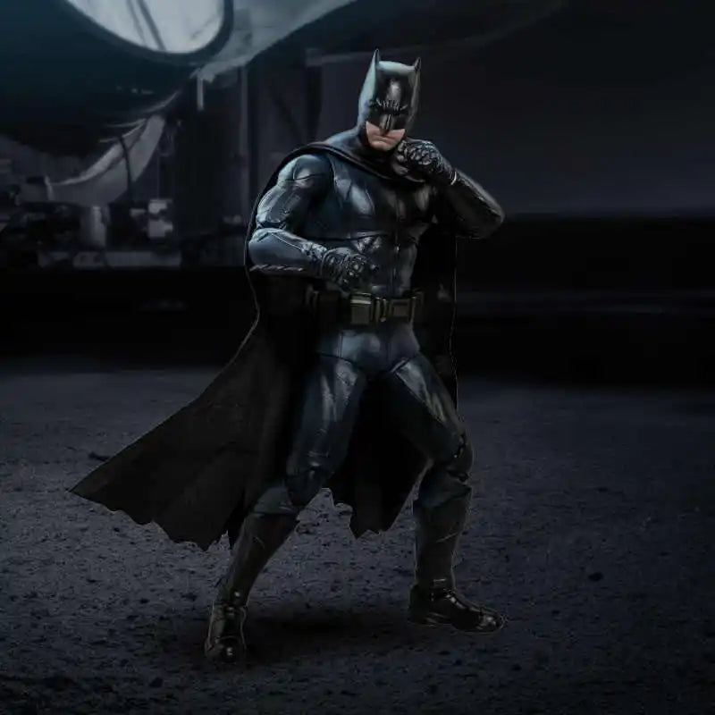 Dynamic Batman Action Figure - Belketon Pattinson Collectible Toy