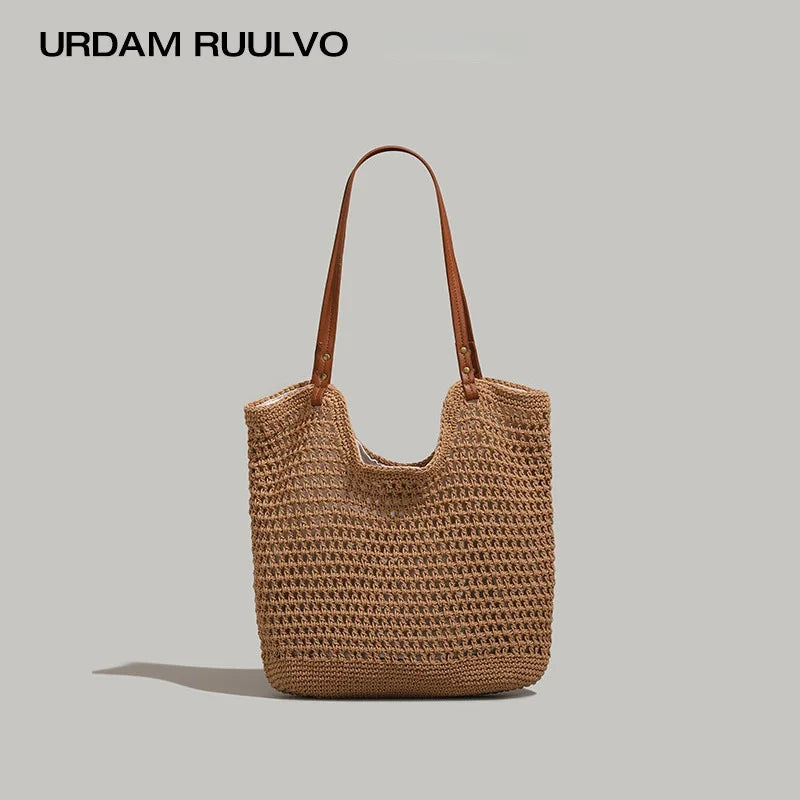 Stylish Women's Large Capacity Woven Tote Bag for Summer Travel