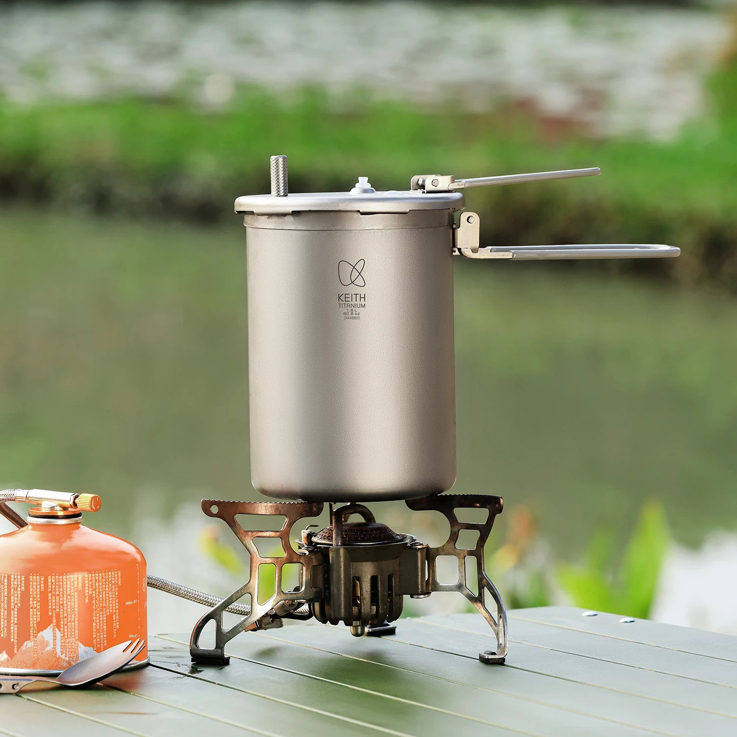 1.8L Titanium Outdoor Pressure Cooker - Lightweight & Eco-Friendly