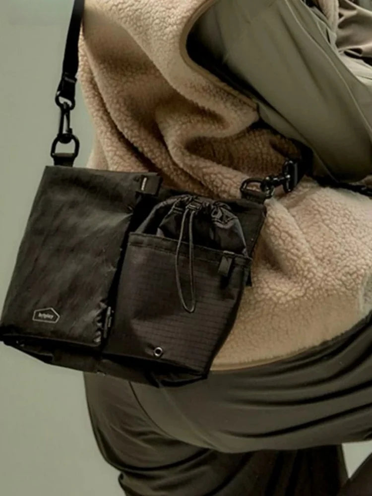 Bitplay 2L Sacoche: Lightweight Water-Resistant Sling Bag for Outdoor Travel