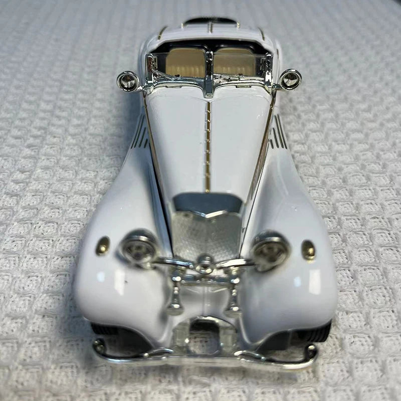 1:28 Mini Alloy Vintage Car - Retro Diecast Pull Back Toy Vehicle