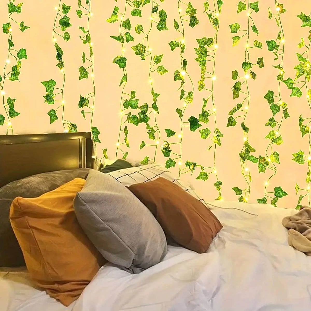 USB Maple Leaf Curtain Lights – Elegant Ivy Garland for Décor