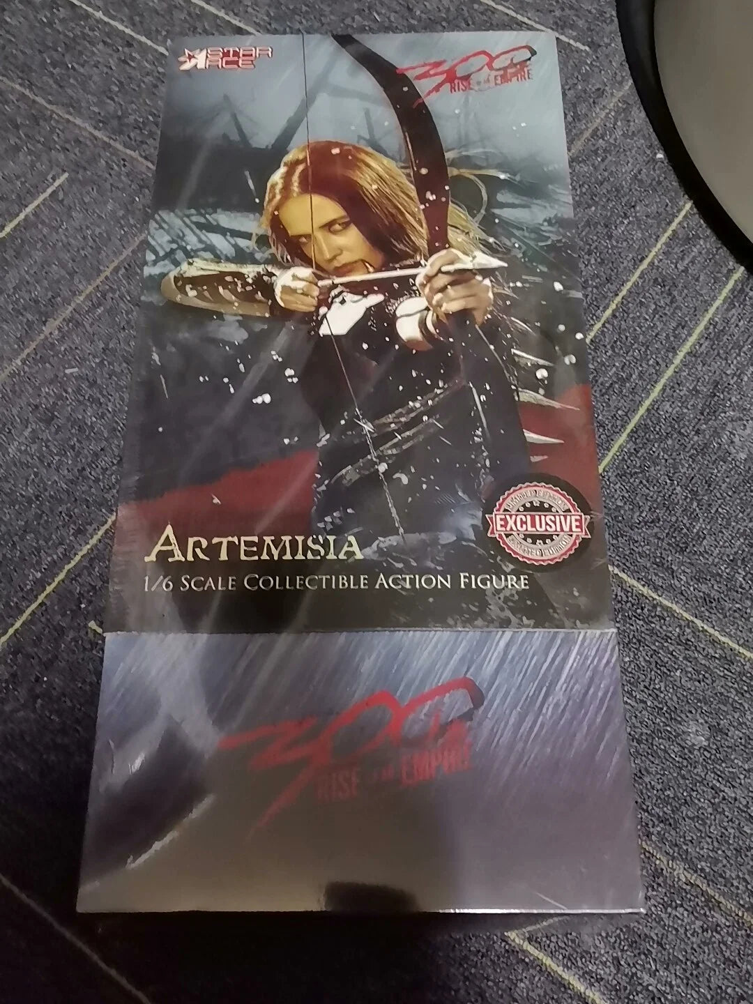 1/6 Scale Greek Warrior Action Figure with Accessories - Dynamic Collectible