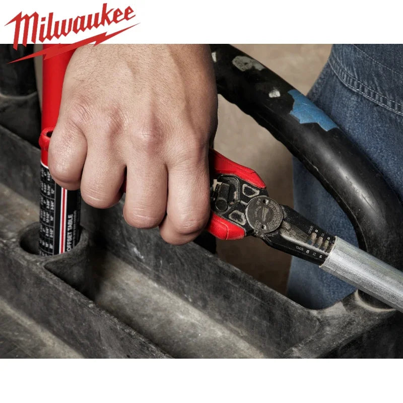 Milwaukee 7-in-1 Multi-Function Wire Stripping Pliers - Durable Manual Tool