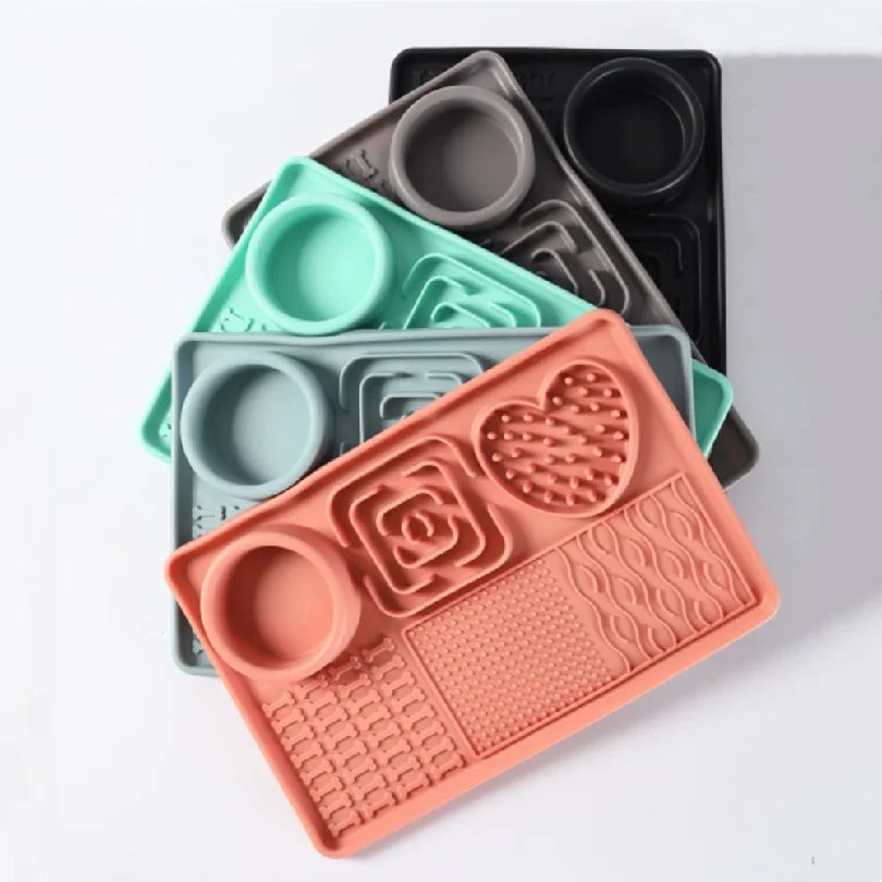 Interactive Silicone Pet Licking Mat for Dogs & Cats | Slow Feeder
