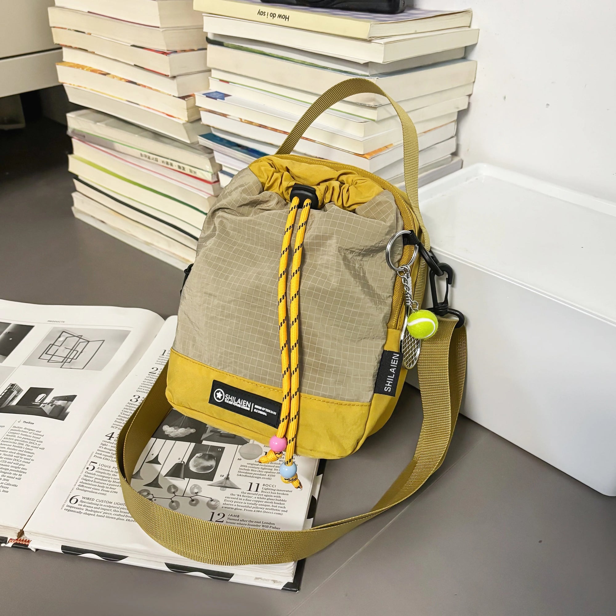 Stylish Lightweight Crossbody Bag for Outdoor Activities