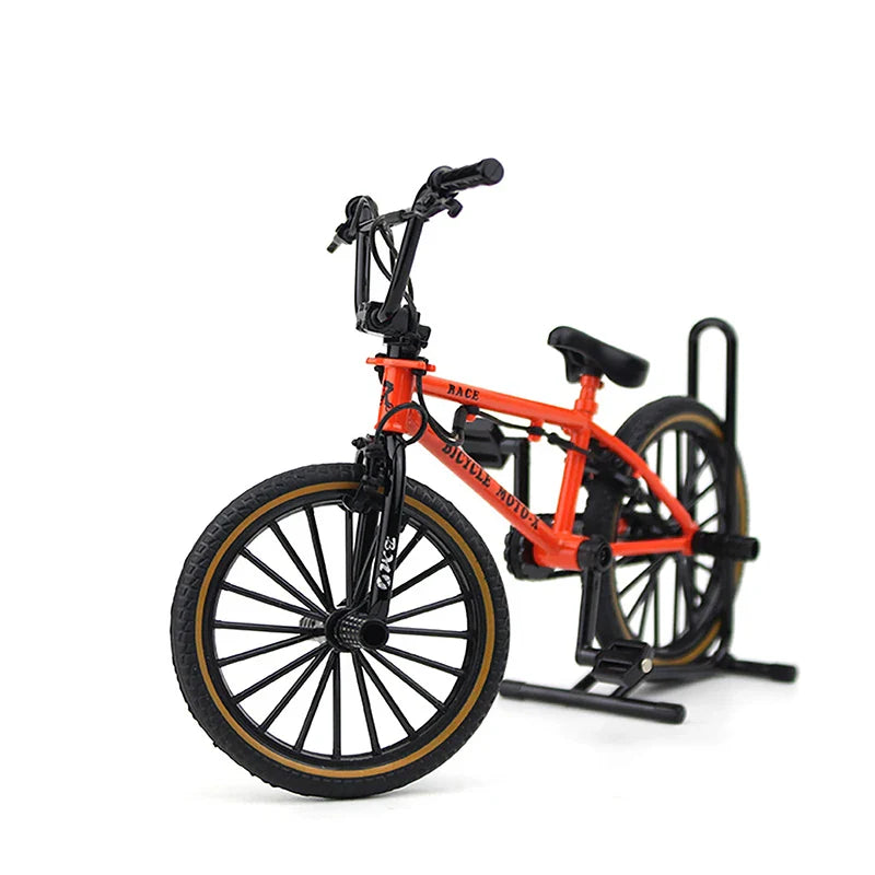 1:8 Scale Alloy Mini Bike - Realistic Metal Model Decoration