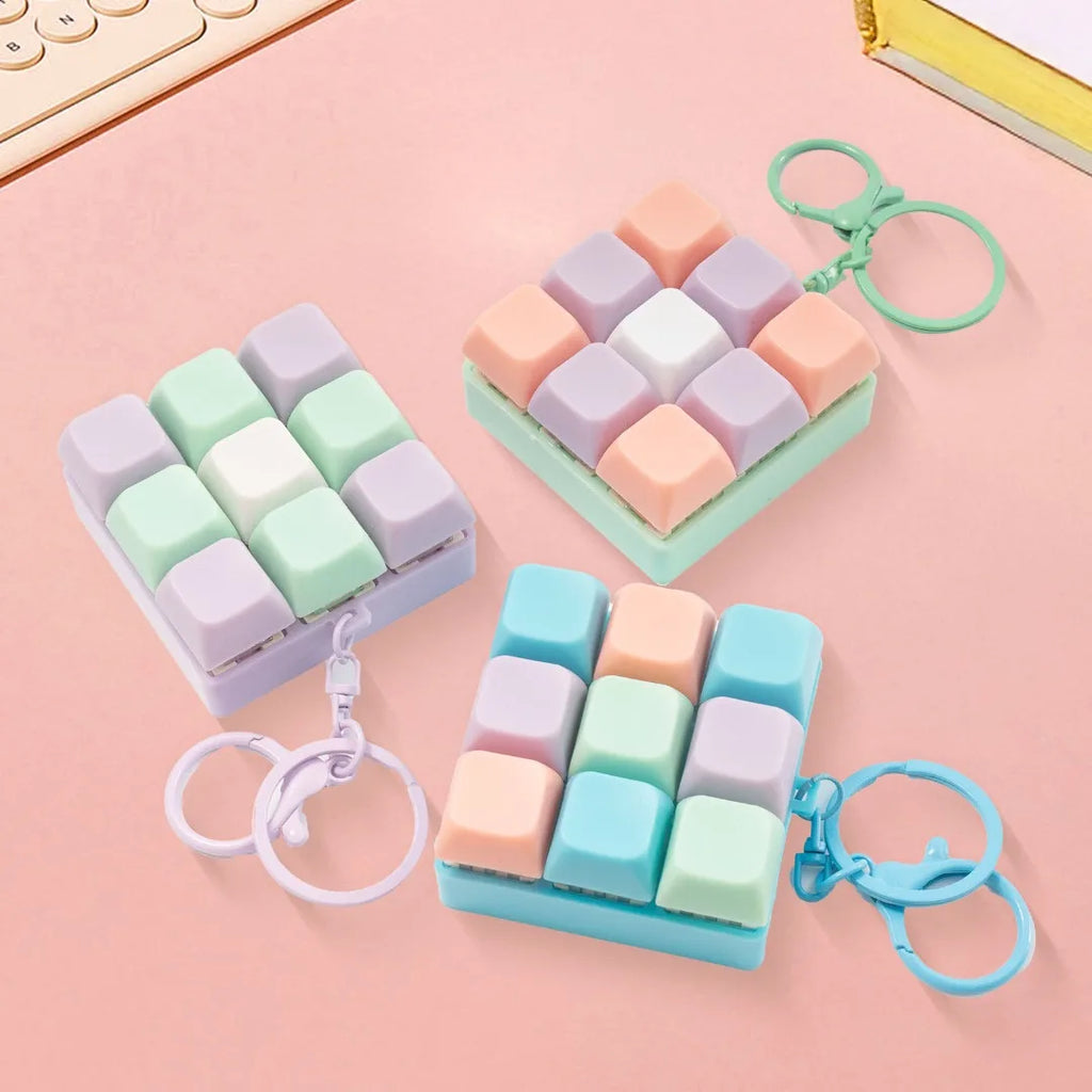 Fidget Decompression Keyboard Key Toy - Stress Relief for All Ages