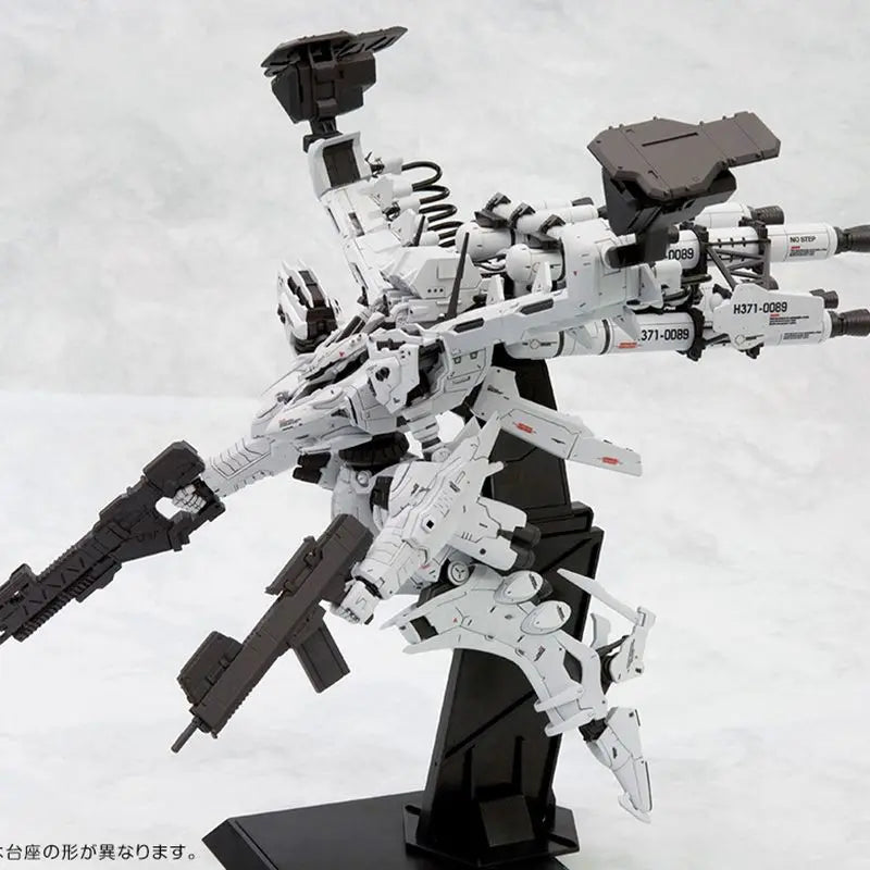 Kotobukiya Armored Core VI090 Lineark White-Glint Figure Model Kit