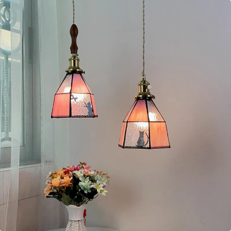Chic Tiffany-Style Pendant Light for Dining & Living Spaces