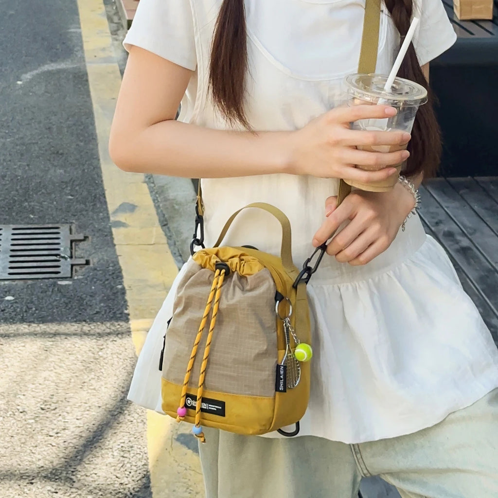 Stylish Lightweight Crossbody Bag for Outdoor Activities